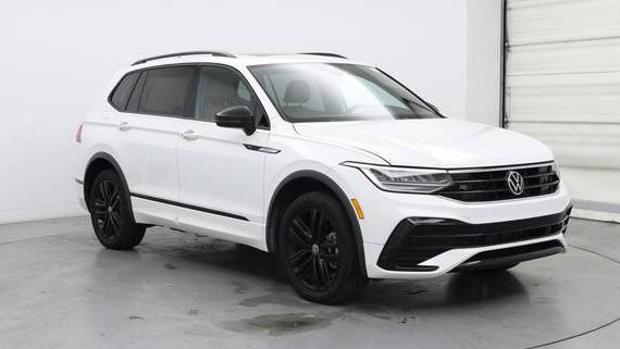 VOLKSWAGEN TIGUAN 4MOTION 2022 3VV8B7AX2NM110264 image